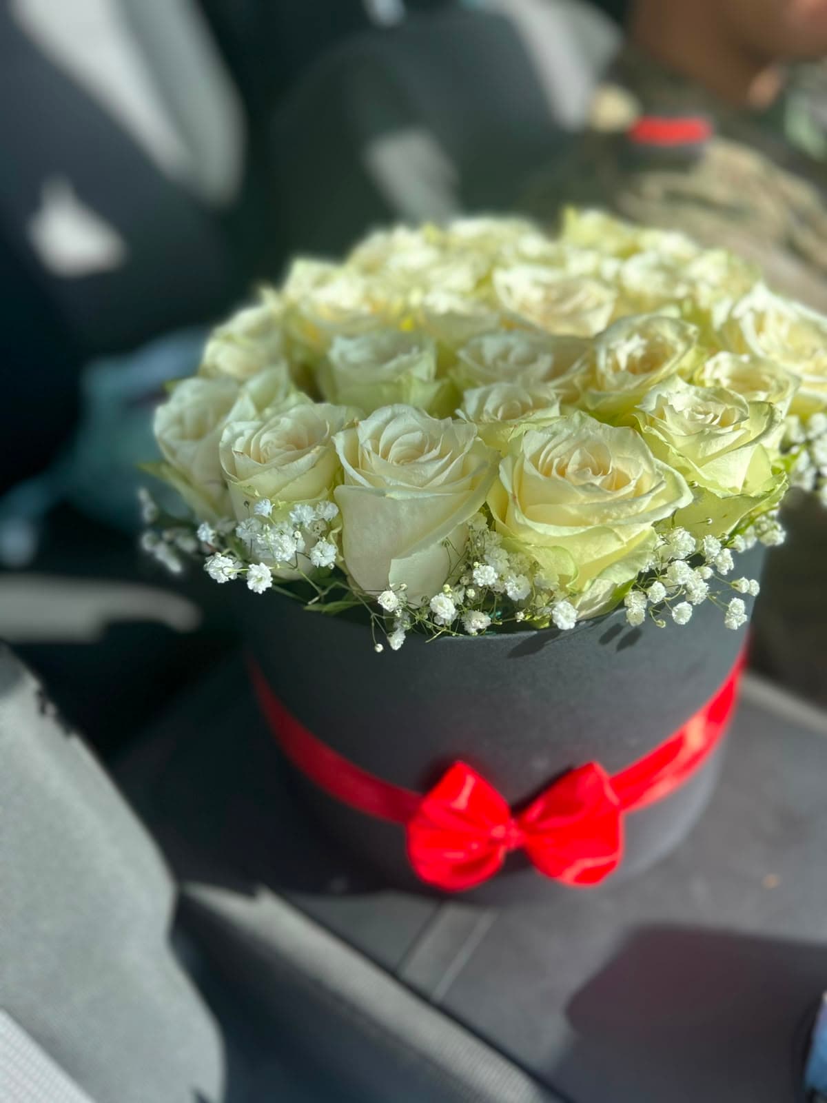 Box noire de 25 fleurs — bouquet naturel Wardaty Flowers