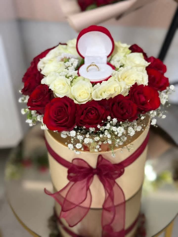 Box pour kotba — bouquet naturel Wardaty Flowers