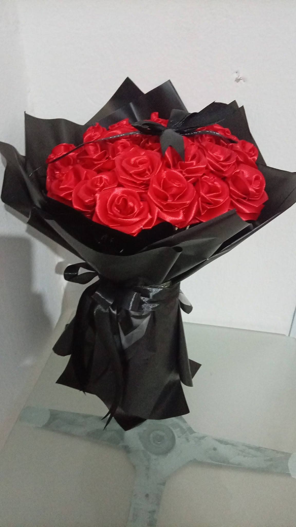 bouquet satin Just for You — Wardaty Flowers Tunis