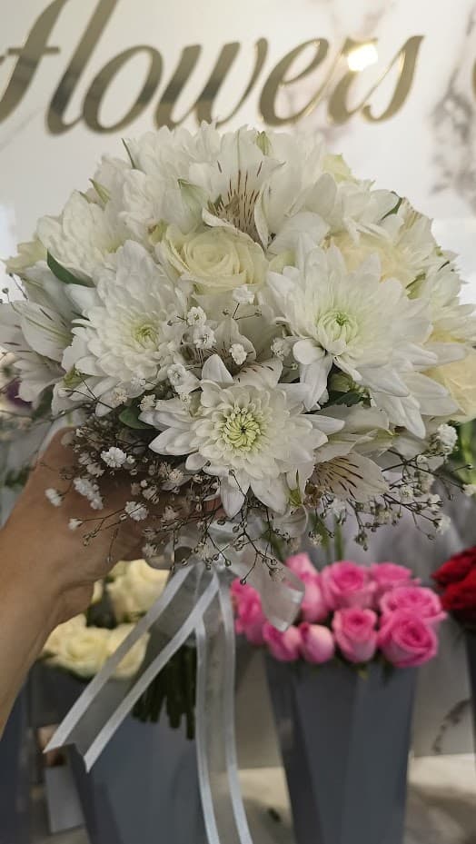 jeter bonbonet blanc 2026 — Wardaty Flowers Tunis